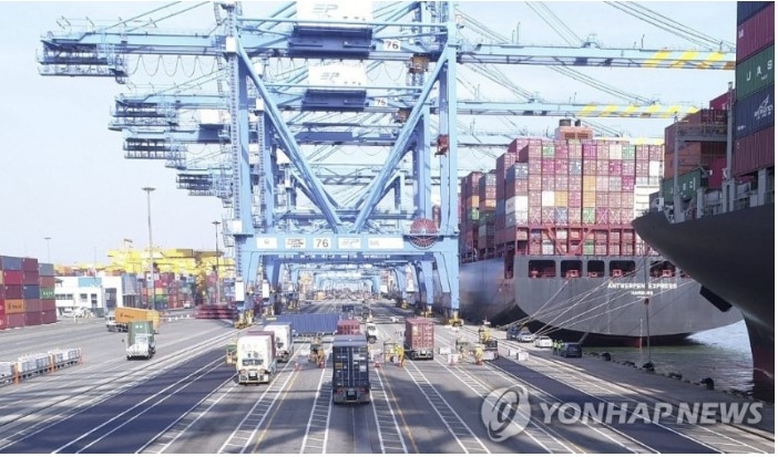 부산항 항만 크레인, 무인 원격조종 방식으로 바뀐다